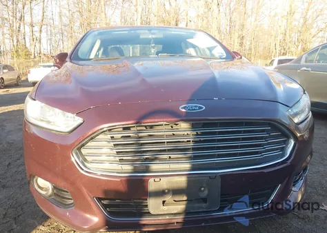 2013 Ford Fusion Hybrid Se from USA, damaged, VIN 3FA6P0LU3DR139717